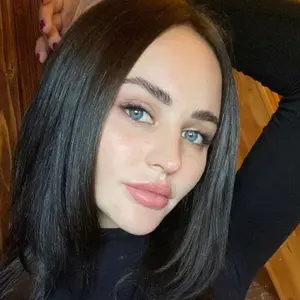 Анжелика из Новосибирска, мне 26, познакомлюсь для секса на одну ночь