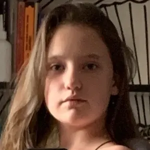 Агата из Курска, мне 21, познакомлюсь для приятного времяпровождения