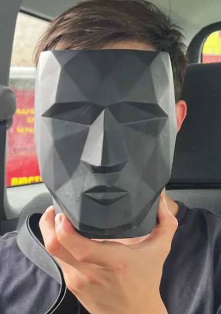 Artur из Балтийска, мне 25, познакомлюсь без обязательств