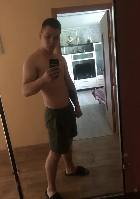 Марк из Вятских Полян, ищу на сайте знакомства на одну ночь