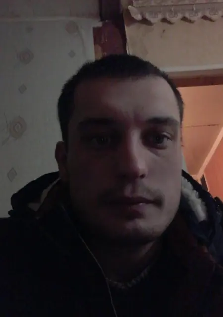 Я Иван, 35, из Медвежьегорска, ищу знакомства без обязательств