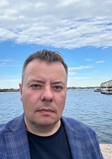 Я Александр, 45, из Кимр, ищу знакомства на одну ночь