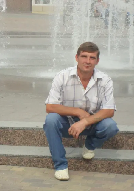 Юрий из Ахтырского, мне 34, познакомлюсь для приятного времяпровождения