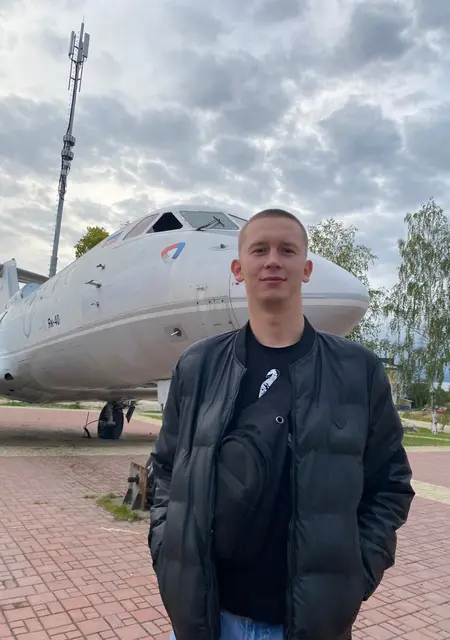 Данил из Мирного, ищу на сайте знакомства на одну ночь