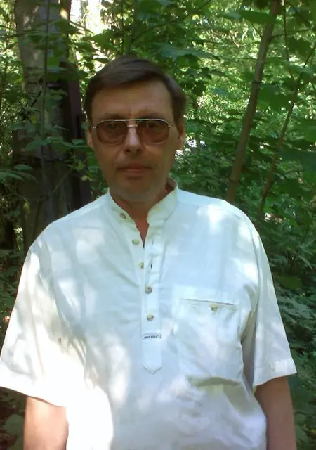 Я Vlad, 60, знакомлюсь без обязательств в Жуковском