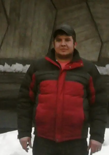 Иван из Александровска, мне 44, познакомлюсь на одну ночь