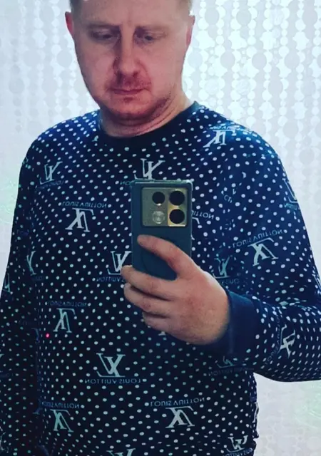 Александр из Симферополя, ищу на сайте знакомства на одну ночь