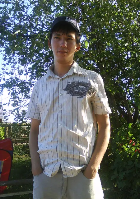 Иван из Мирного, ищу на сайте знакомства на одну ночь