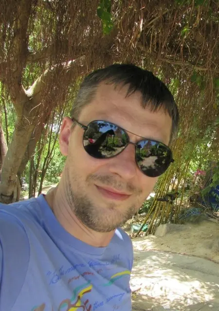 Артем из Несвижа, ищу на сайте знакомства на одну ночь