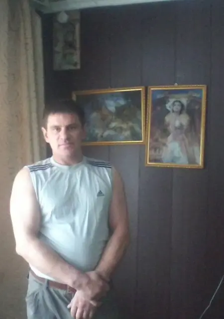 Я Николай, 50, из Ужура, ищу знакомства на одну ночь