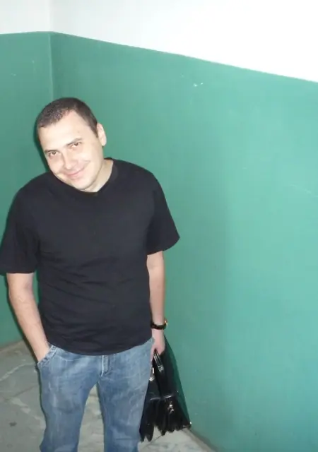 Stas из Полевского, ищу на сайте знакомства на одну ночь