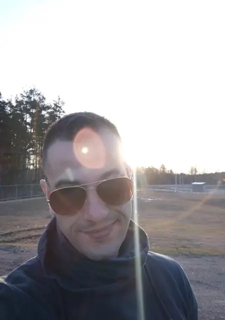 Олег из Междуреченска, ищу на сайте знакомства на одну ночь