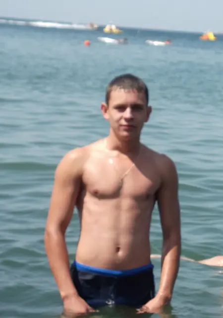 Мишаня из Вольска, ищу на сайте знакомства без обязательств