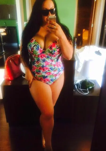 Я Анастасия, 30, из Великого Новгорода, ищу знакомства на одну ночь