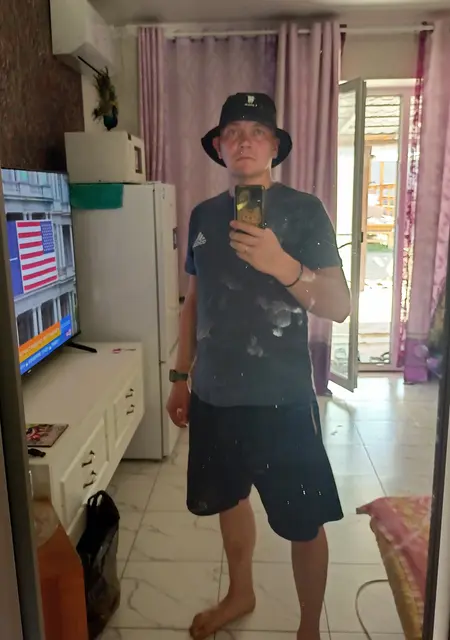 Негодяй из Персиановки, мне 37, познакомлюсь на одну ночь