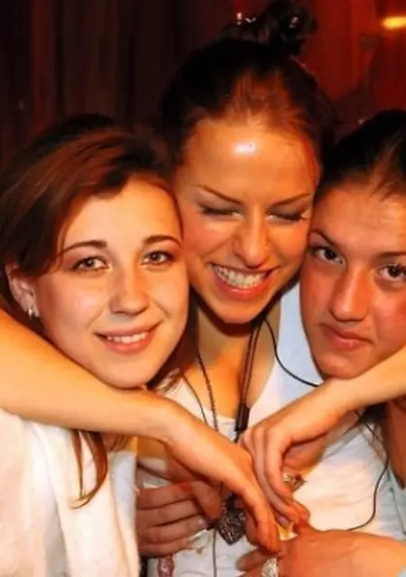 Дина из Дагестанской, мне 18, познакомлюсь для общения