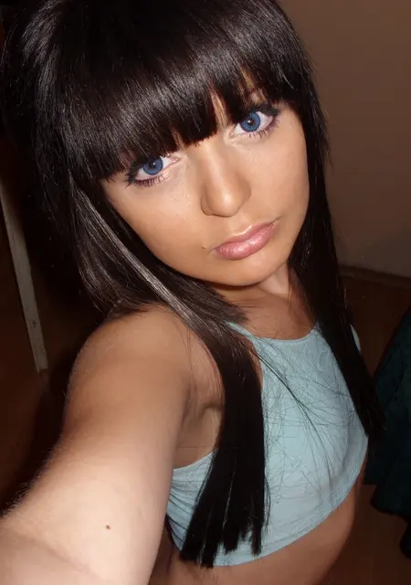 Ева из Слободского, ищу на сайте знакомства на одну ночь