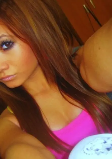 Ольга из Бутурлиновки, мне 20, познакомлюсь для общения