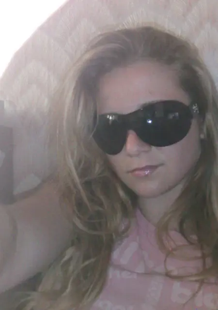 Я Регина, 23, знакомлюсь для общения в Коршике