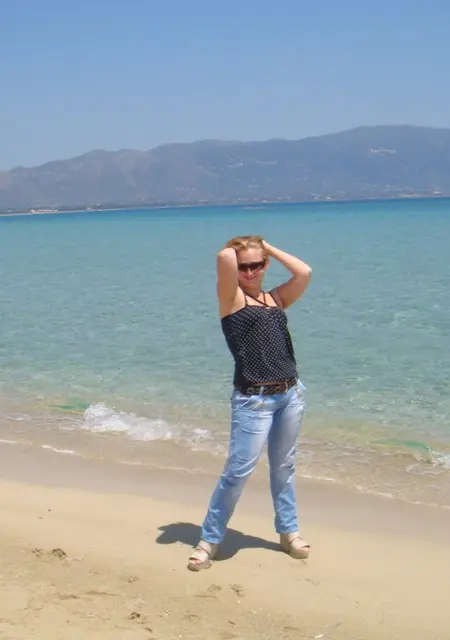 Ксения из Инги, ищу на сайте постоянные отношения