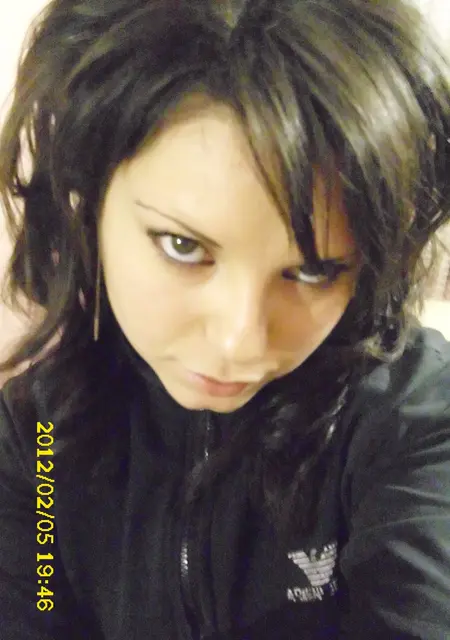 Я Ксения, 20, из Черского, ищу знакомство для постоянных отношений