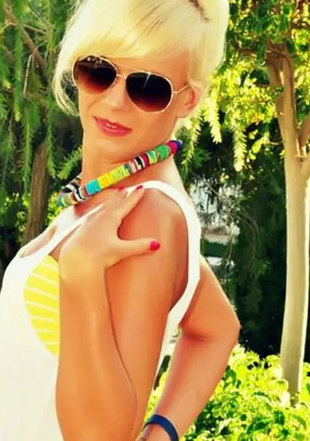 Полина из Бердска, мне 27, познакомлюсь для постоянных отношений