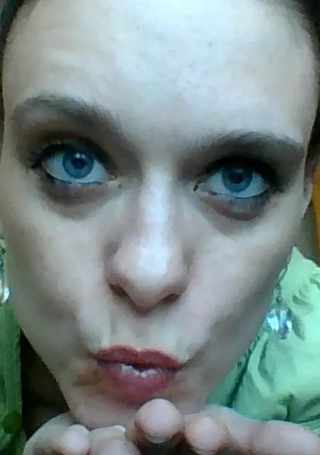 Майя из Пскова, мне 26, познакомлюсь для вирта