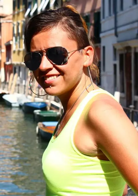 Стелла из Кировска, мне 24, познакомлюсь для общения