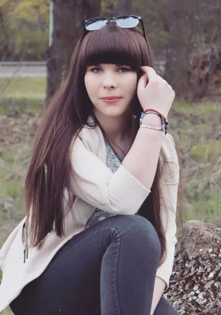 Я Лариса, 18, знакомлюсь для общения в Ковдоре