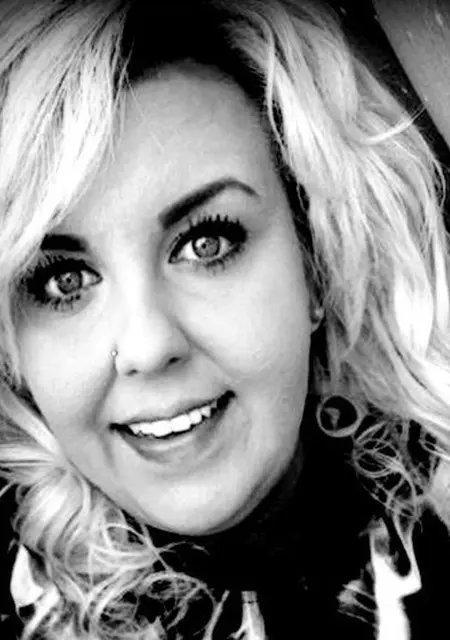 Я Софья, 20, из Краснотурьинска, ищу знакомство для постоянных отношений