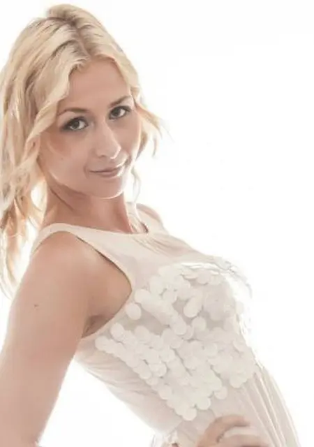 Софья из Озер, мне 22, познакомлюсь для постоянных отношений