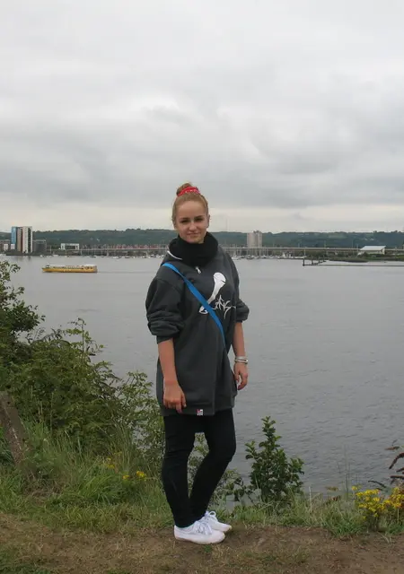 Я Виктория, 25, знакомлюсь для постоянных отношений в Знаменске