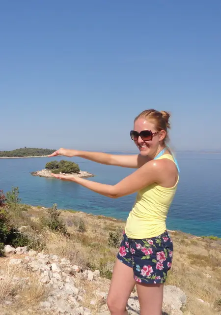 Эльвира из Себежа, мне 26, познакомлюсь для общения