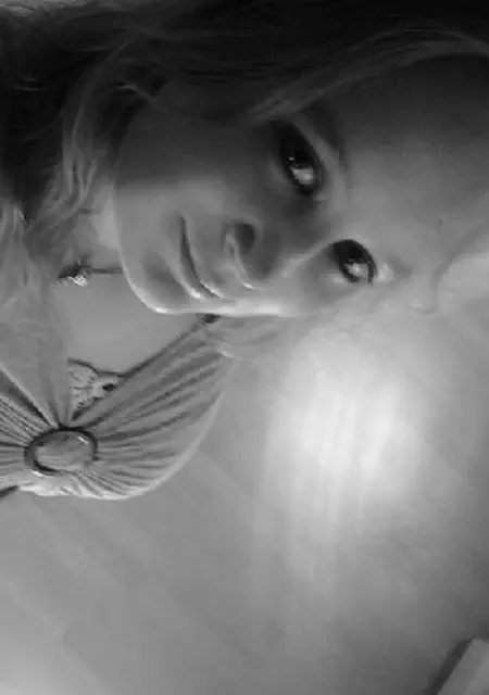 Я Карина, 24, из Промышленной, ищу знакомство для постоянных отношений