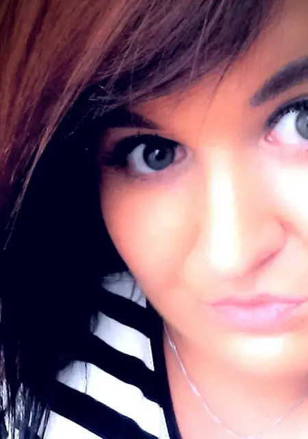 Я Галина, 25, из Смоленска, ищу знакомство для постоянных отношений