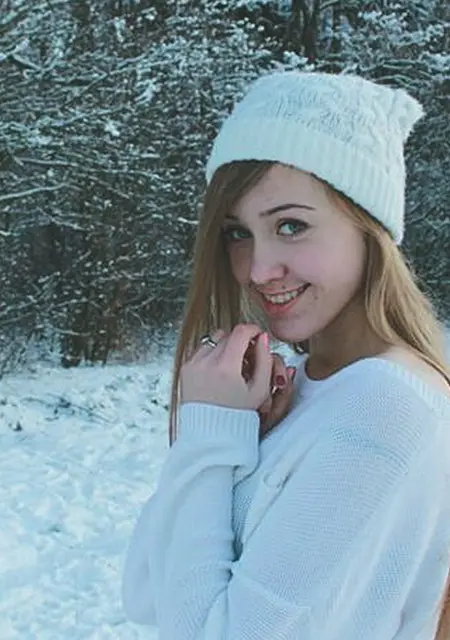 Ольга из Тынды, мне 19, познакомлюсь для общения