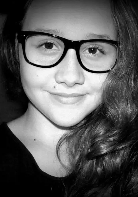 Я Алиса, 19, из Осы, ищу знакомство для вирта