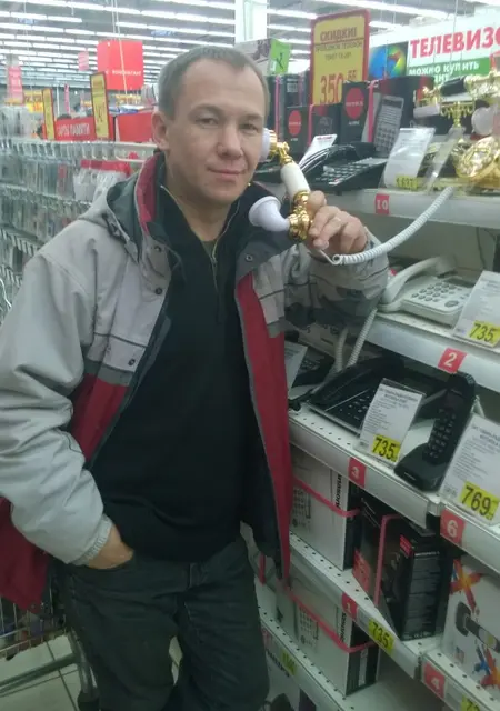 Я Олег, 45, знакомлюсь для дружбы в Моргаушах