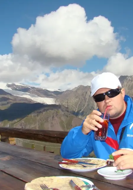 Я Владимир, 51, знакомлюсь без обязательств в Орске