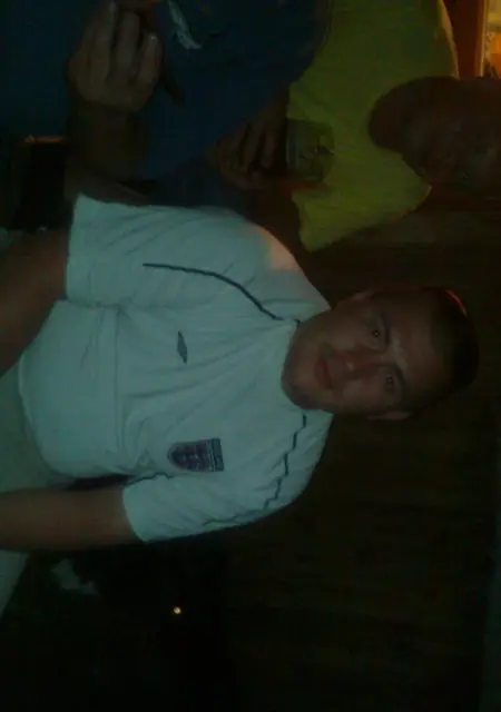 Я Женя, 42, знакомлюсь для дружбы в Новоуральске