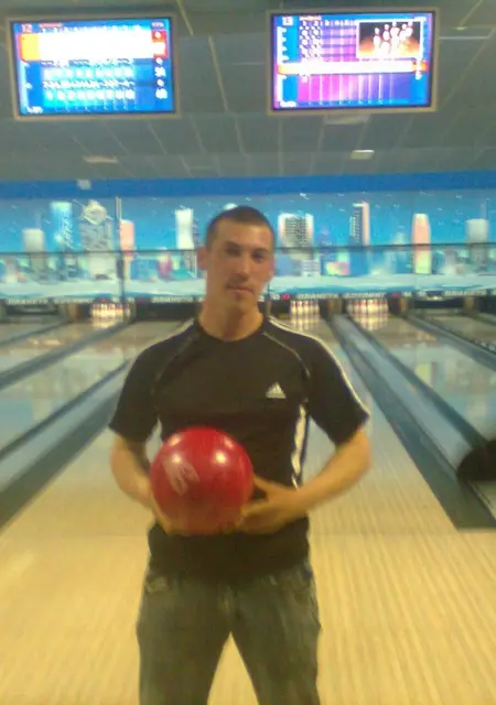 Alex из Котельнича, мне 37, познакомлюсь для дружбы