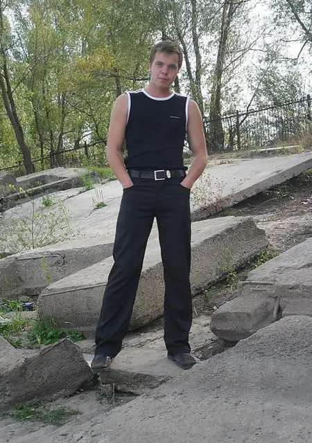 Евгений из Димитровграда, мне 32, познакомлюсь для вирта