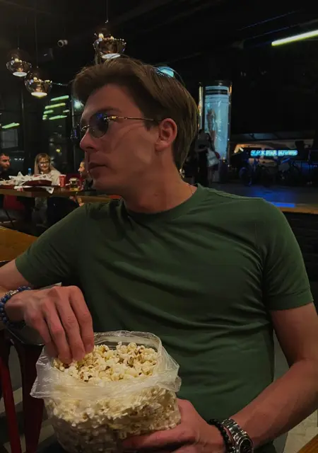 Я Артем, 24, знакомлюсь для приятного времяпровождения в Уфе