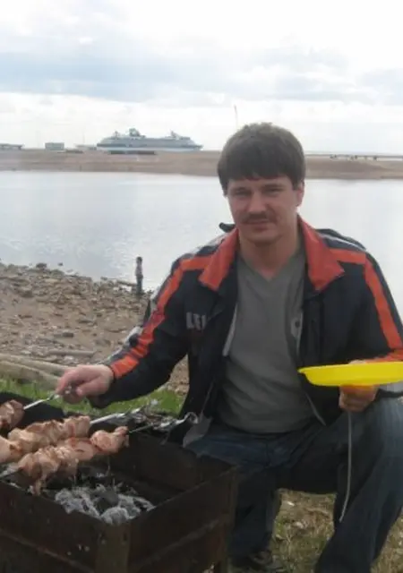 Сергей из Надвоицы, ищу на сайте знакомства на одну ночь