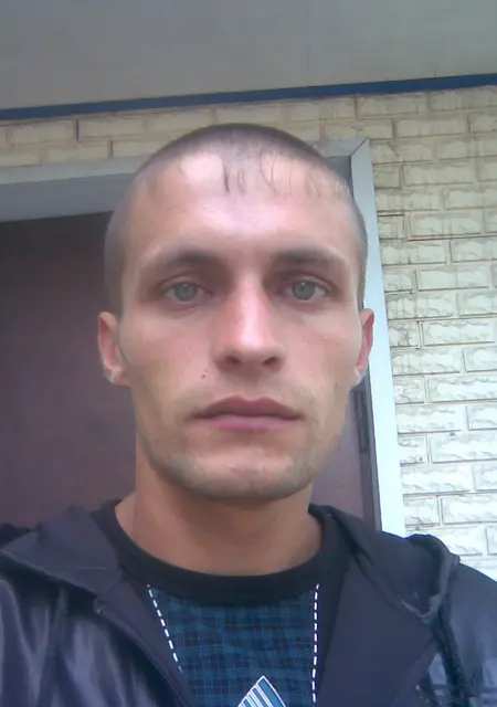 Я Wiktor, 37, знакомлюсь на одну ночь в Рузаевке