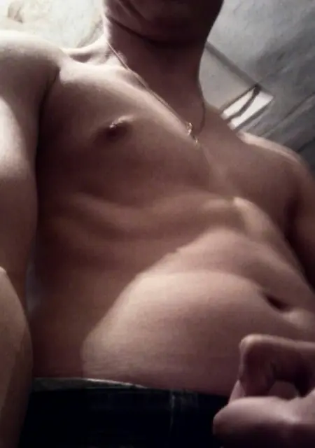 Я Сергей, 35, из Сухиничей, ищу знакомства на одну ночь