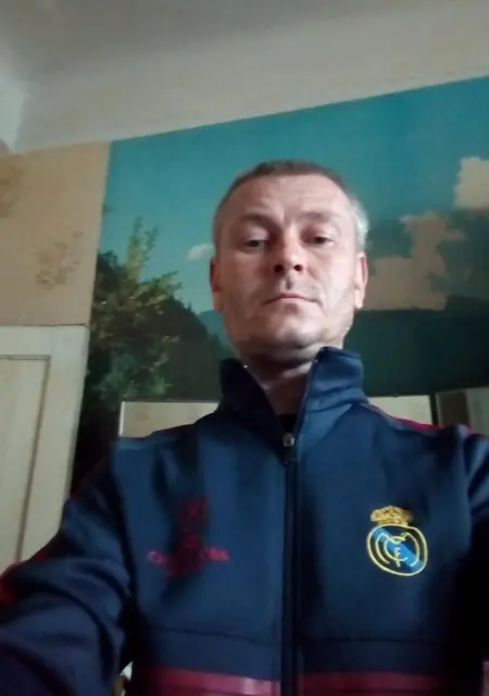 Я Владимир, 51, из Узловой, ищу знакомство для постоянных отношений