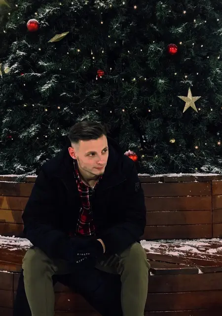 Я Adrian, 25, знакомлюсь для вирта в Химках
