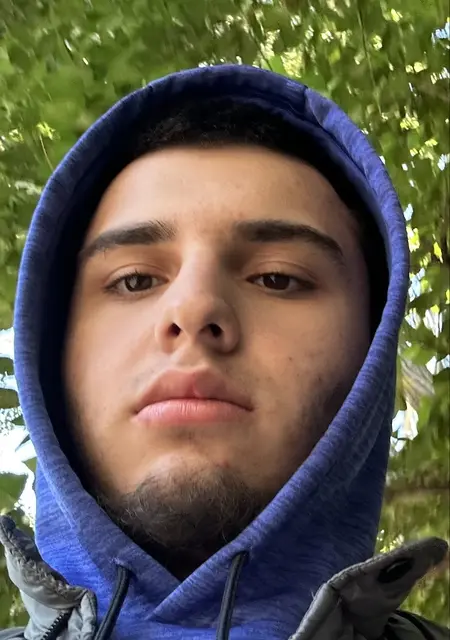 Albanec из Каспийска, ищу на сайте знакомства на одну ночь