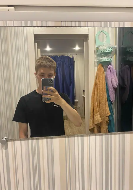 Я Павел, 24, из Лабытнанги, ищу знакомство для общения